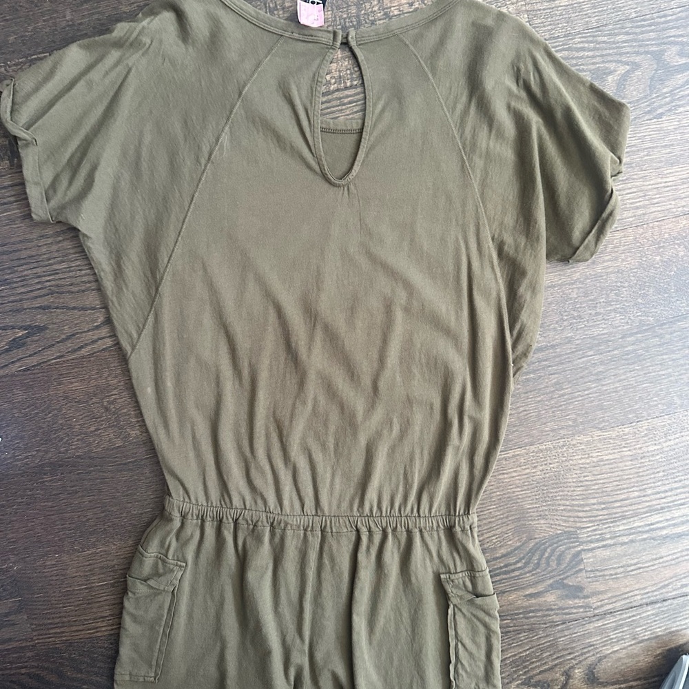 Revolve Bobi - Women's Olive Green Romper - Picture 3 of 3